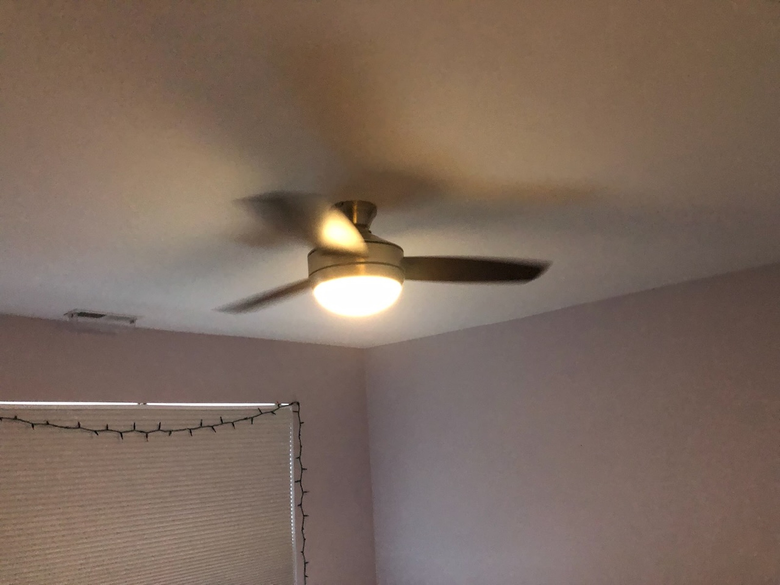 Ceiling Fan With Light In Room During Daytime Glen Burnie Md