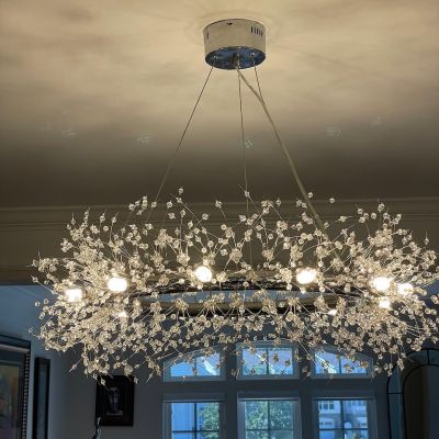 Elegant Chandelier With Led Lights And Decorative Branches